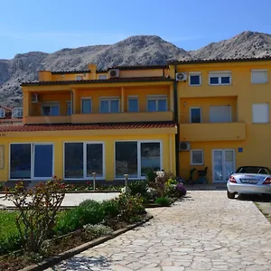 bed-breakfast-dani.primorje-gorskikotar.com/